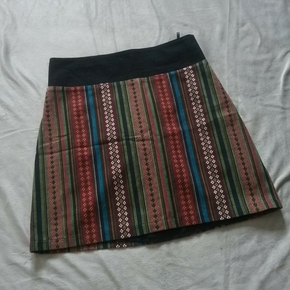 ⭕ 3/$30 Multi Colored Hippy Vibes~ Mini Skirt - Picture 2 of 10